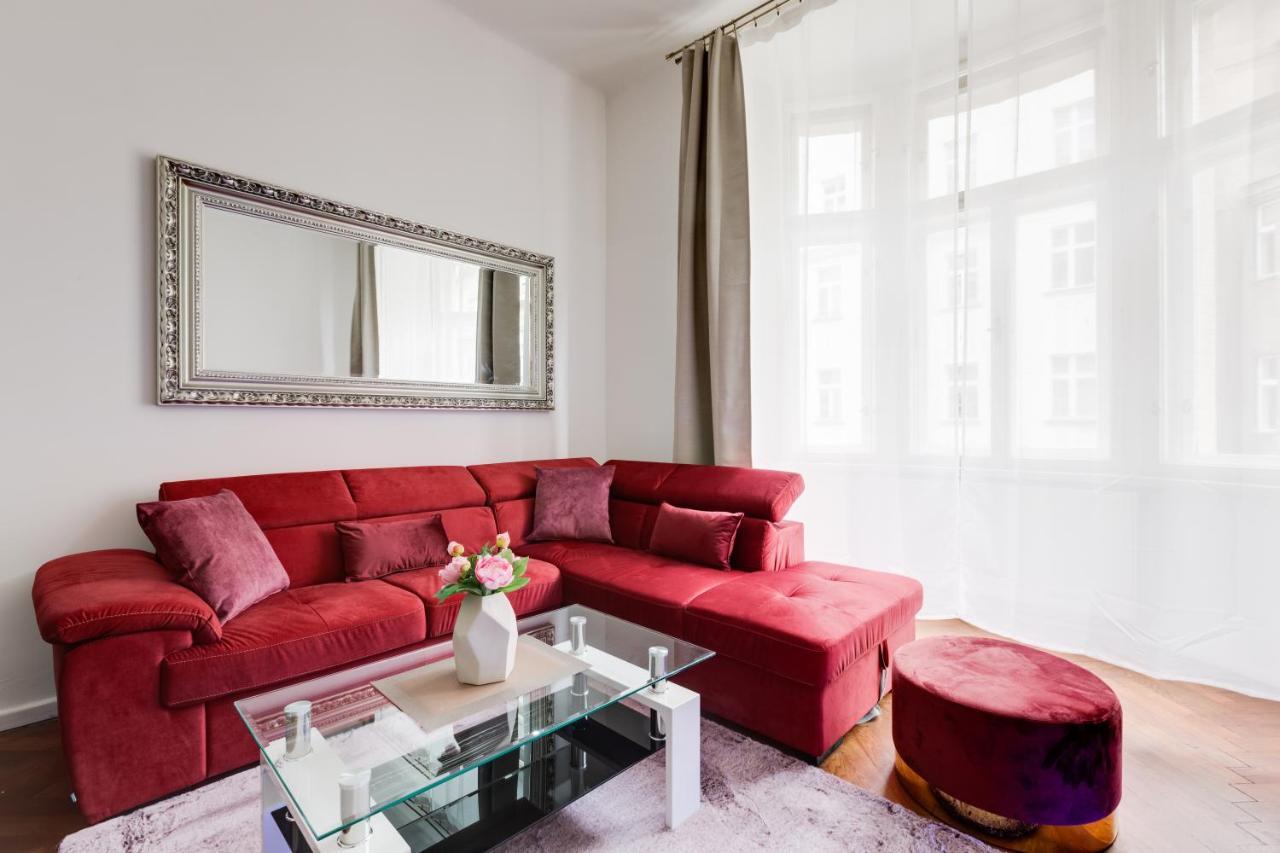 Luxury Riverside Apartments In The Center Of براغ المظهر الخارجي الصورة