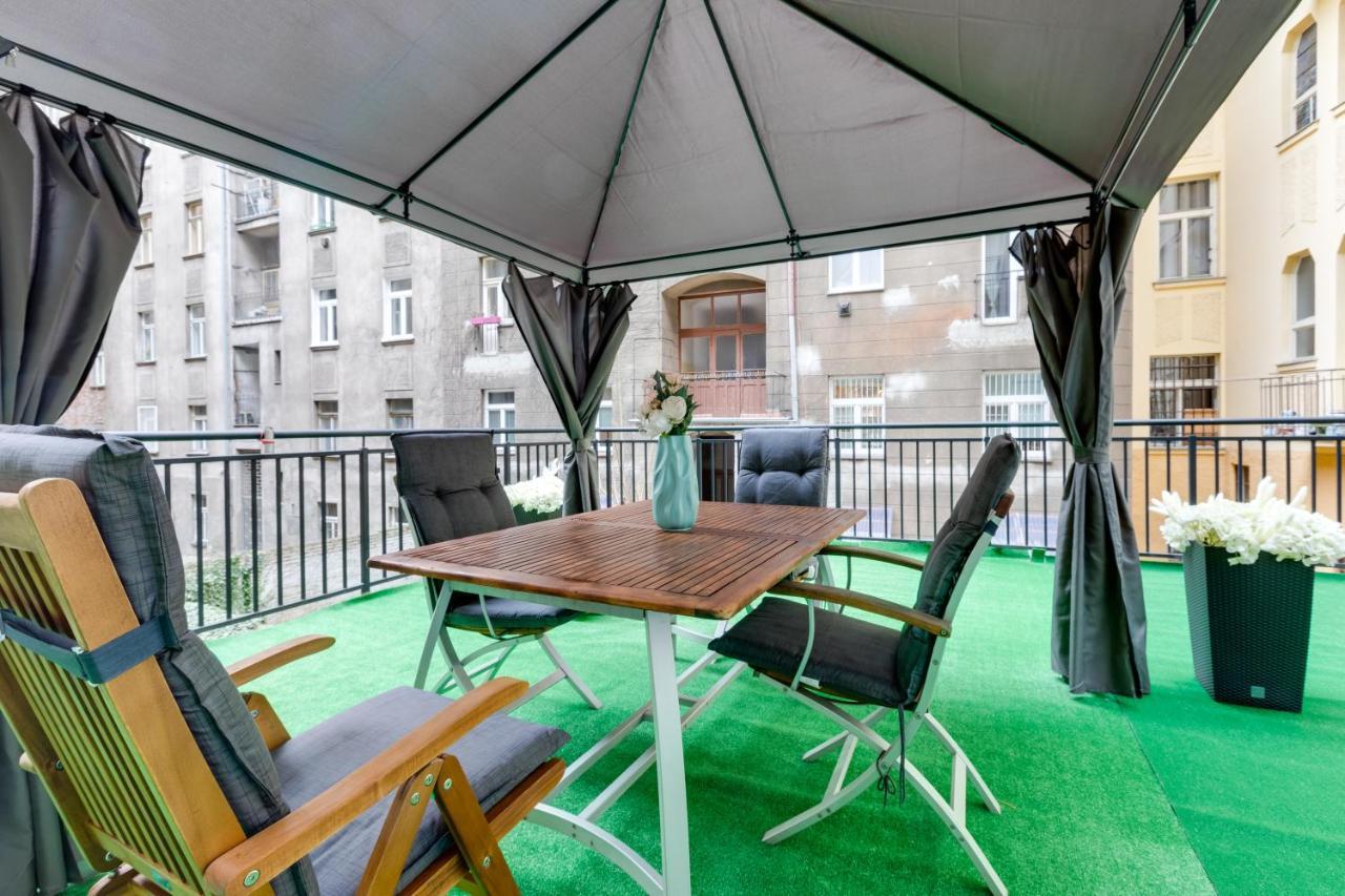 Luxury Riverside Apartments In The Center Of براغ المظهر الخارجي الصورة