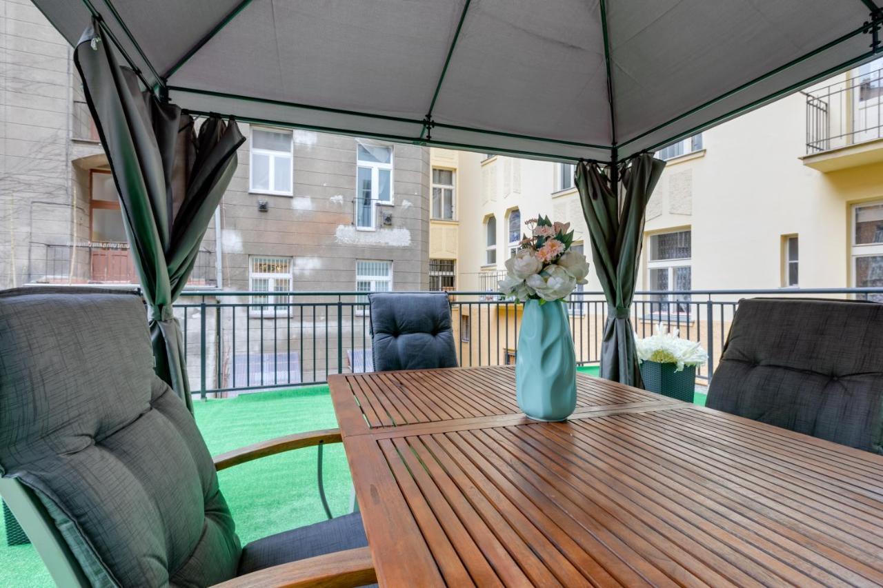 Luxury Riverside Apartments In The Center Of براغ المظهر الخارجي الصورة